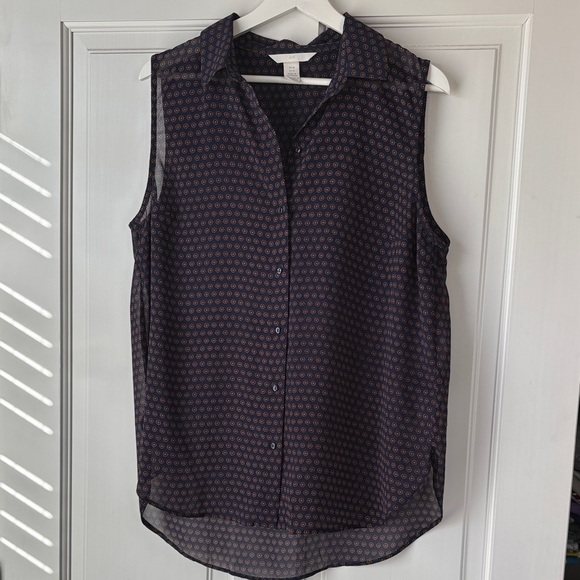H&M Tops - H&M Sleeveless Dark Blue Patterned Blouse Buttons and Collar size 10 large